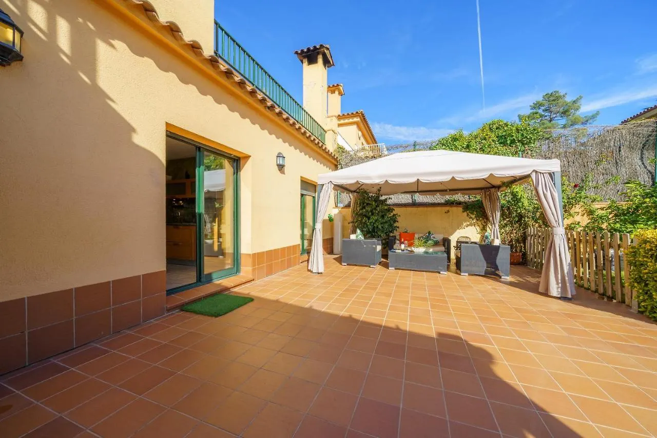 Villa Jaruco Lux, Exclusiva Zona Residencial Con Piscina & Aircon Lloret de Mar