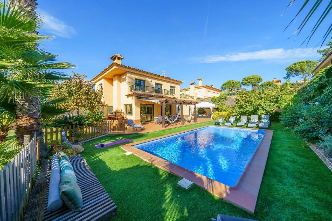 Villa Jaruco Lux, Exclusiva Zona Residencial Con Piscina & Aircon Lloret de Mar