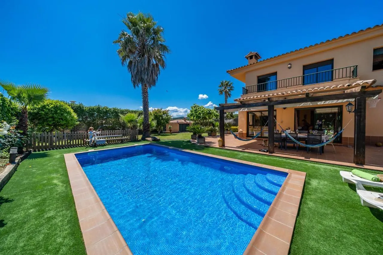 Villa Jaruco Lux, Exclusiva Zona Residencial Con Piscina & Aircon リョレート・デ・マル
