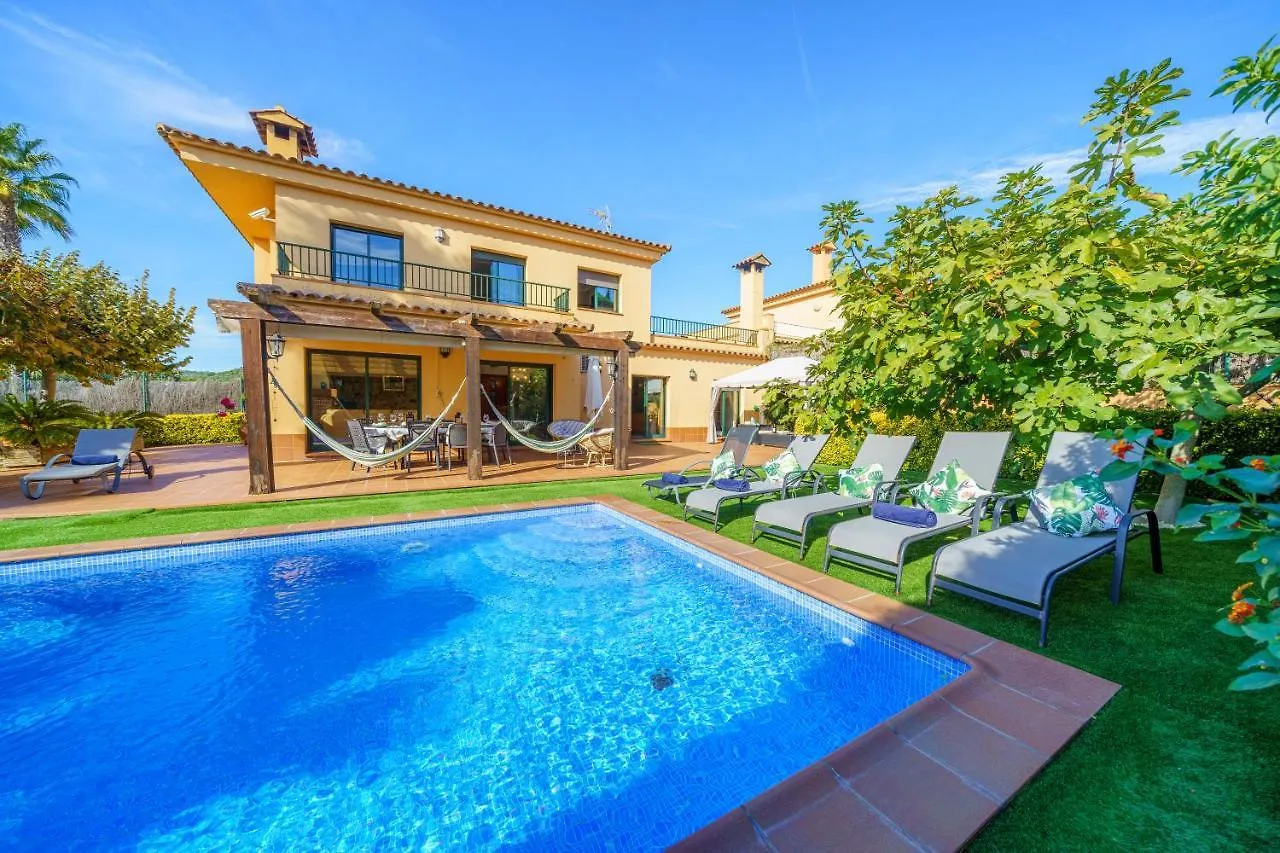 Villa Jaruco Lux, Exclusiva Zona Residencial Con Piscina & Aircon リョレート・デ・マル